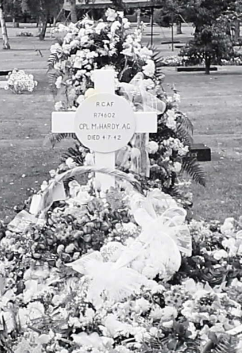 Temporary grave marker