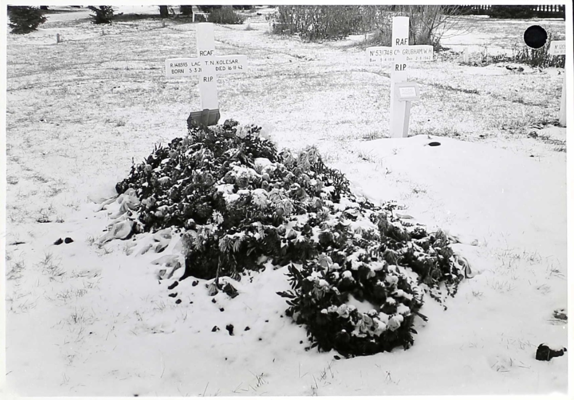 Temporary grave marker