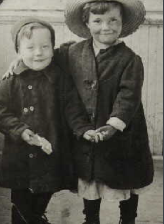 Photo of Jim and Lil Chalcroft c.1912