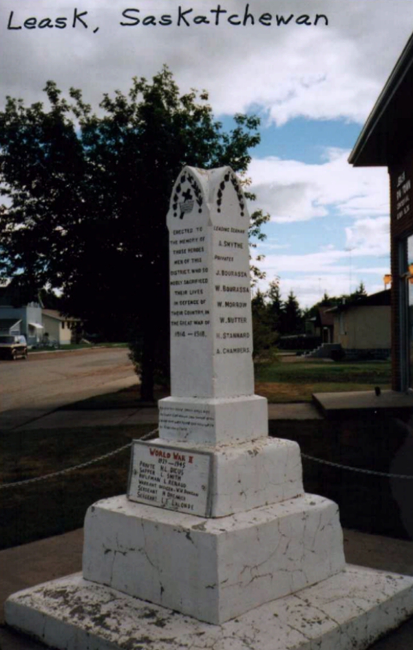 Photo of Cenotaph at Leask