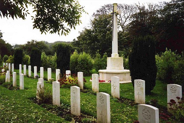 Illogan (St. Illogan) Churchyard