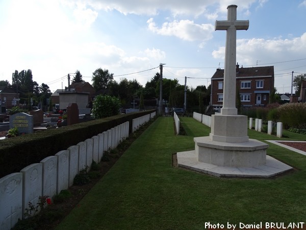 Aulnoy Communal Cemetery