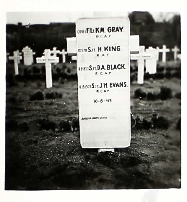 Photo of KENNETH MACGREGOR GRAY