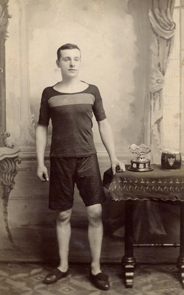 Photo (2) of Tom Softley