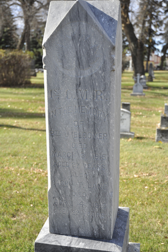 Family gravemarker