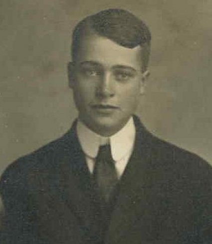 Photo of Ross Earl Callender