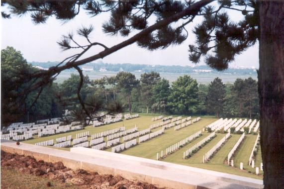 Photo 2 of Etaples Military Cemetery
