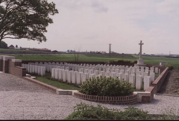 Canada Cemetery, Tilloy-des-Cambrai