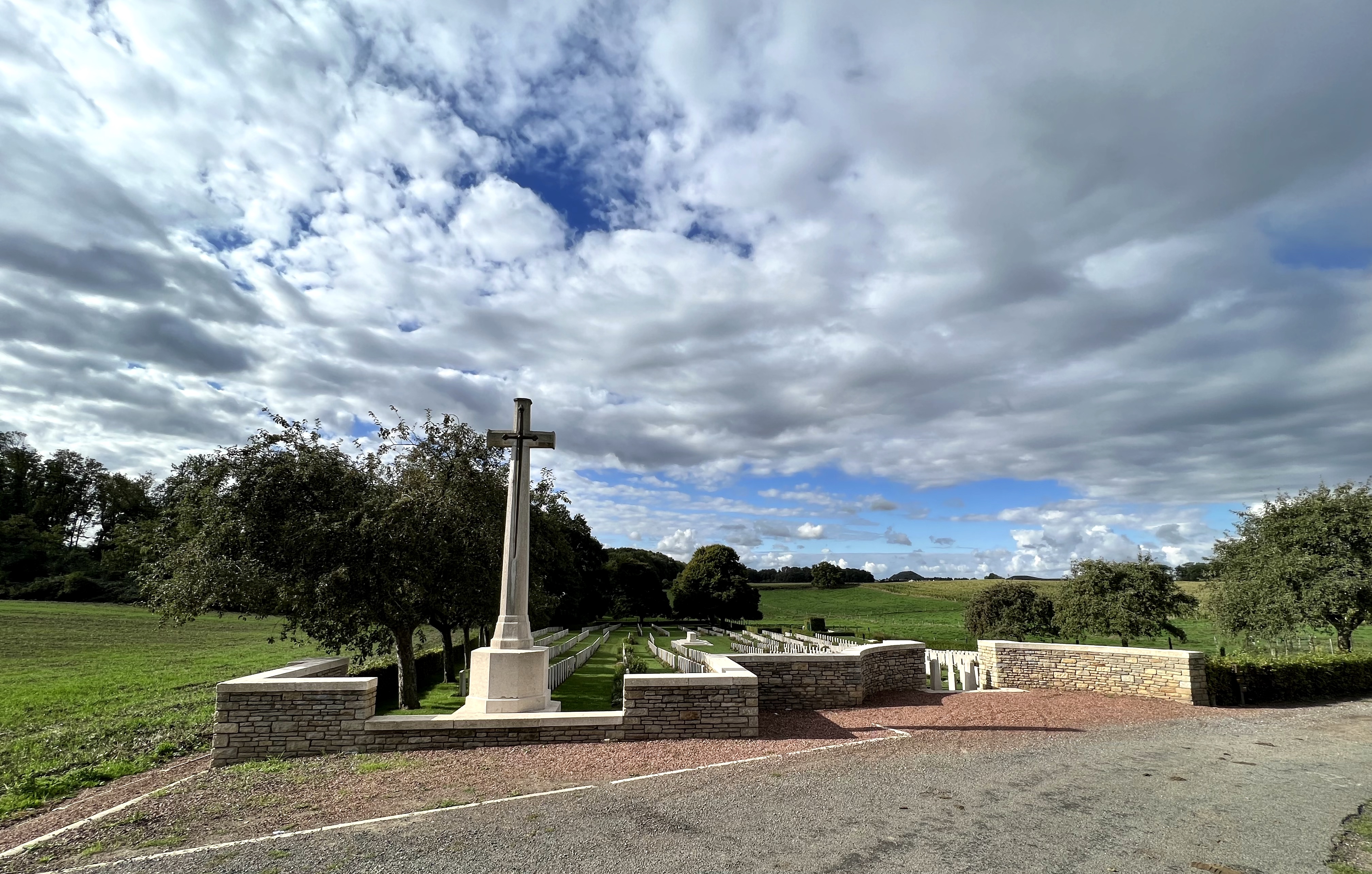 Cimetière Militaire de Lapugnoy