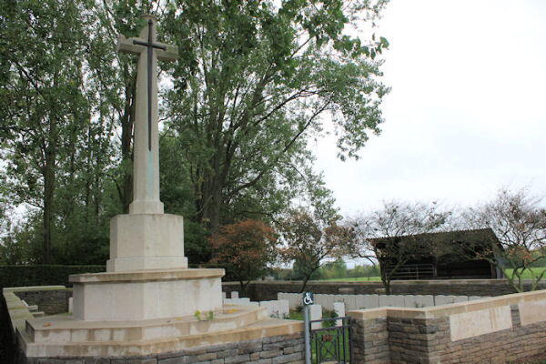 Givenchy-en-Gohelle Canadian Cemetery