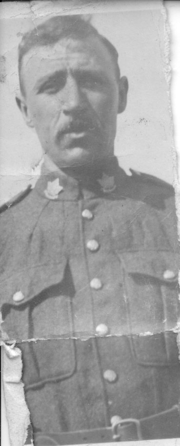 Photo of Louis Curtis