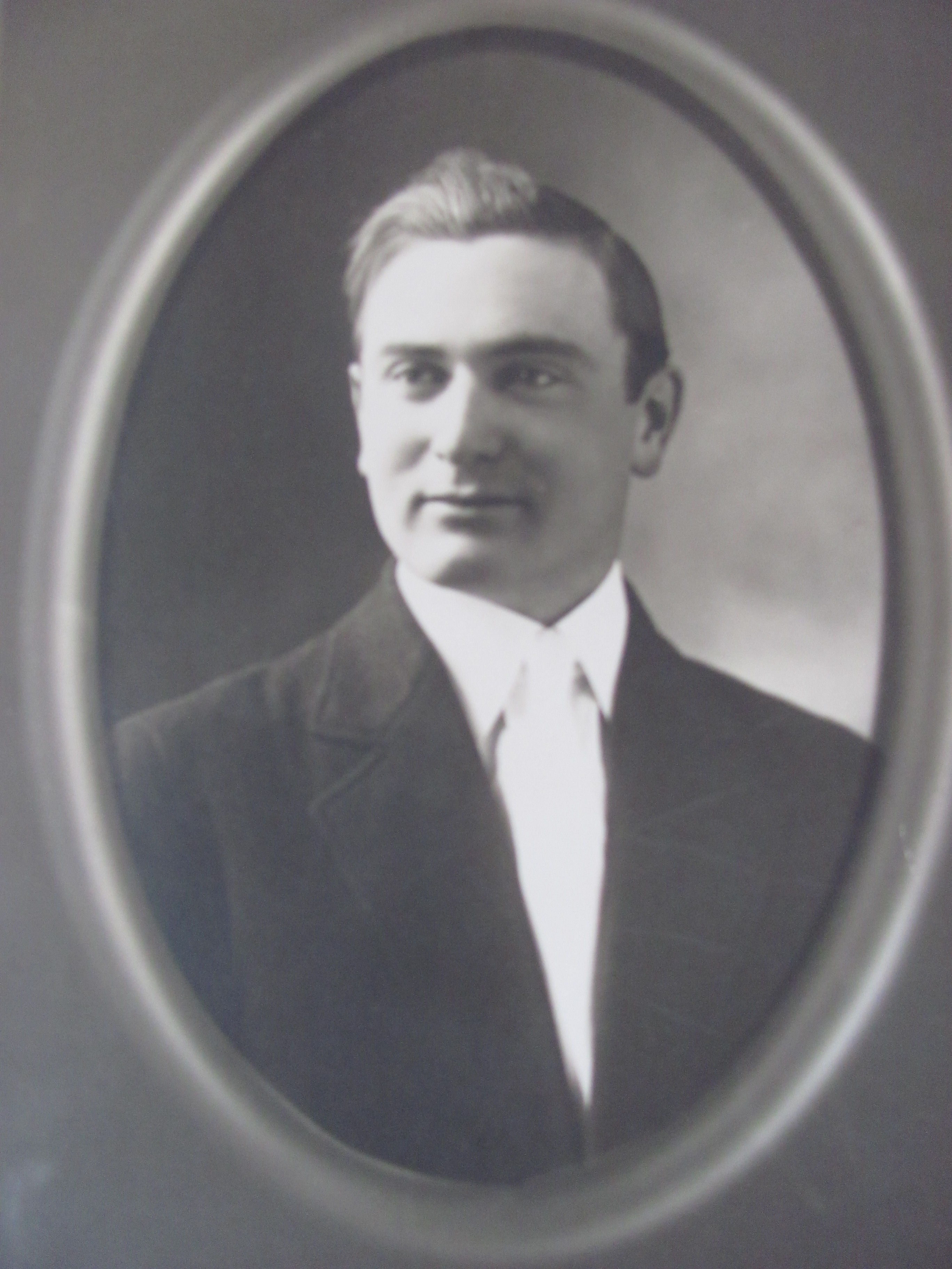 Photo of Albert Vail Cosgrove