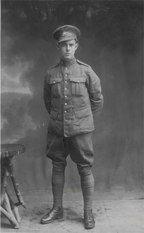 Photo of Oswald Alexander