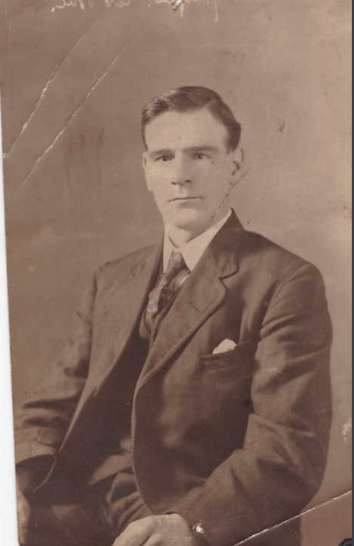 Photo of RICHARD STRAIN