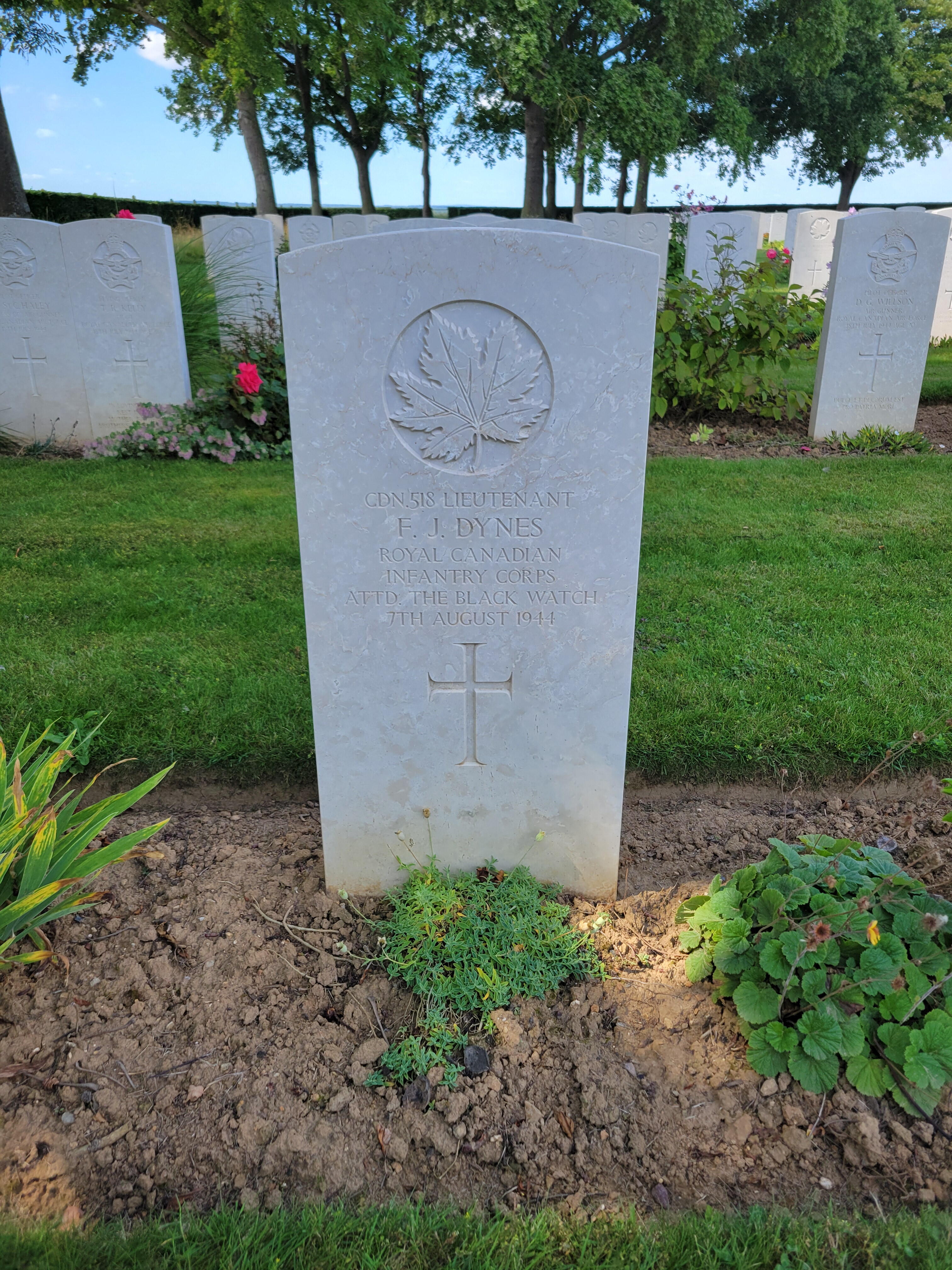 The headstone of Fredrick Dynes in France